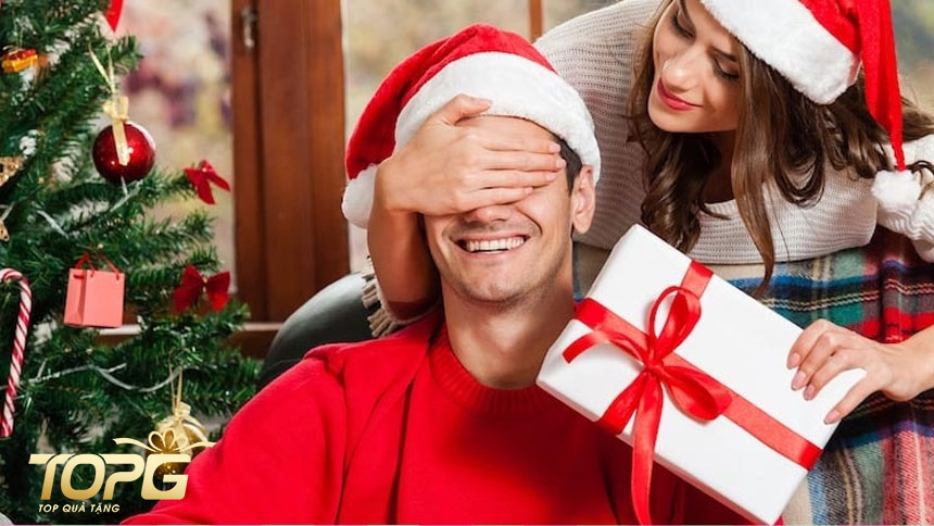 Quà tặng Giáng Sinh cho bạn trai, bạn gái: Gợi ý quà tặng Giáng Sinh ý nghĩa và lãng mạn 5 goi y qua tang giang sinh cho ban trai