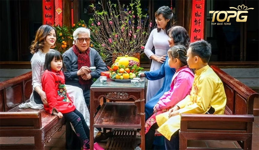 cham-soc-suc-khoe-nguoi-cao-tuoi-dip-tet-bi-quyet-giu-gin-su-an-khang